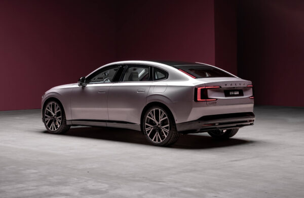 Volvo ES90